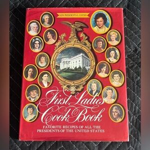 Vintage First Ladies Cookbook Favorite Recipes, From Washington To Carter.